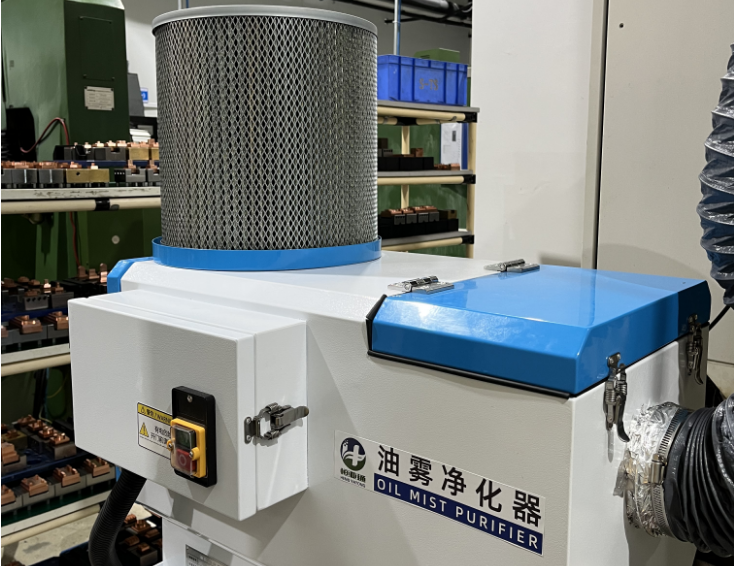 守護(hù)藍(lán)天白云，油霧凈化器的作用與重要性